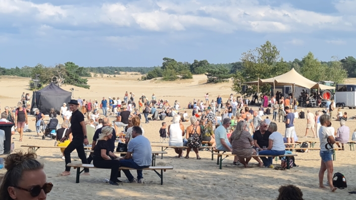theateroptzand-harryrichards-bankjes